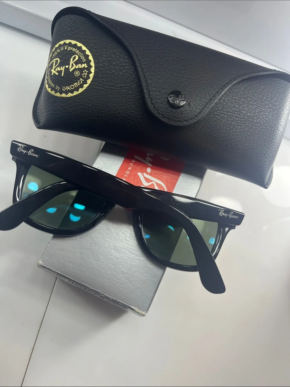 Ray ban polarized sunglasses (unisex )